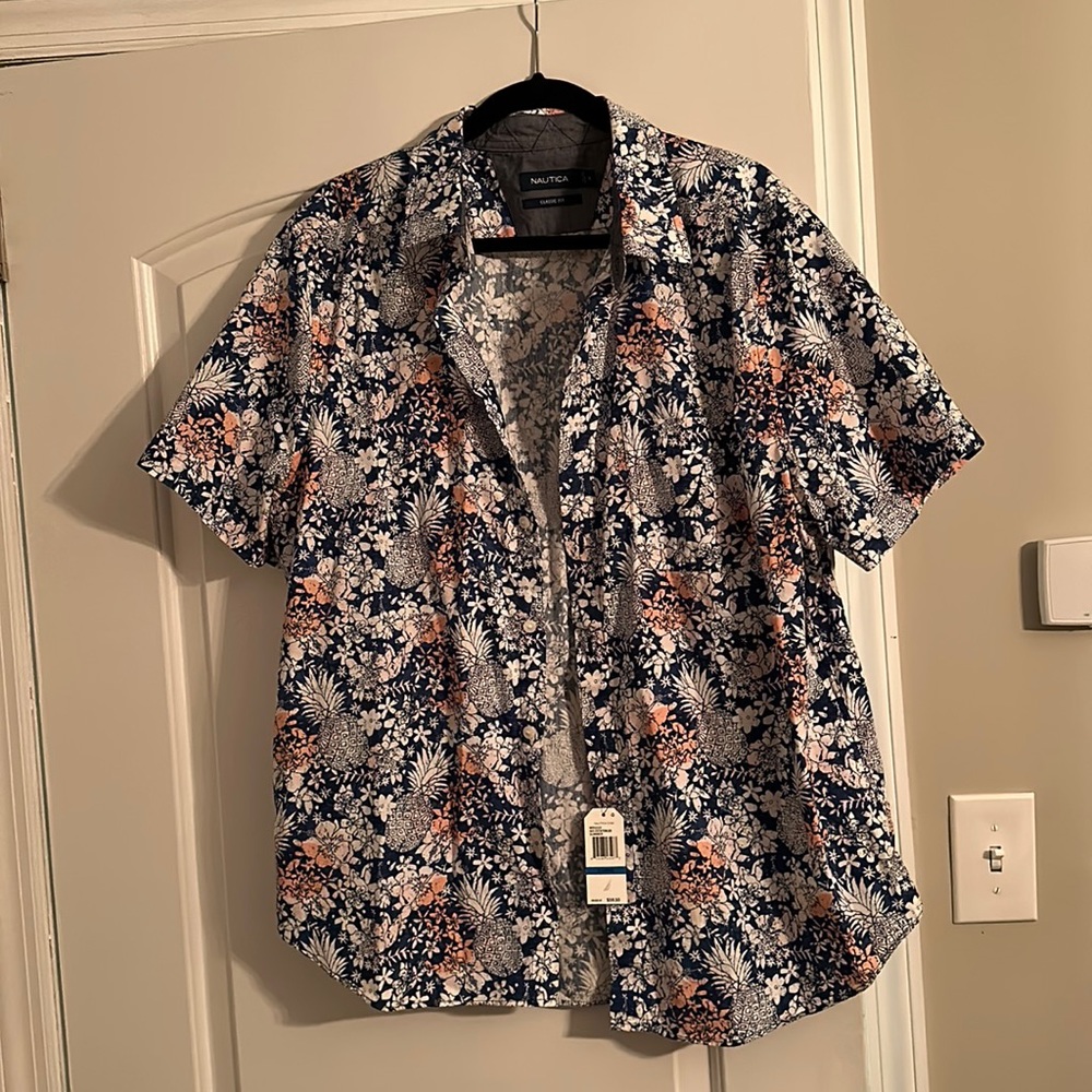 NWT Nautica | Hawaiian pineapple short sleeve button down shirt